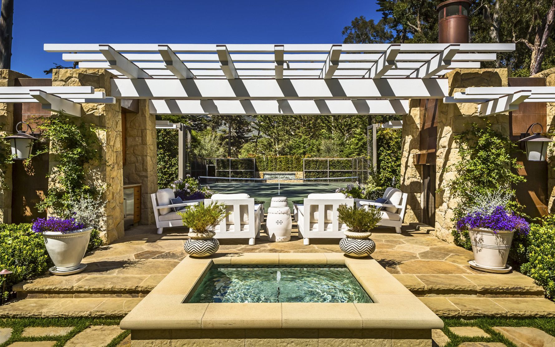 Santa-Barbara-Beach-Residence-Trellis-Water-Fountain