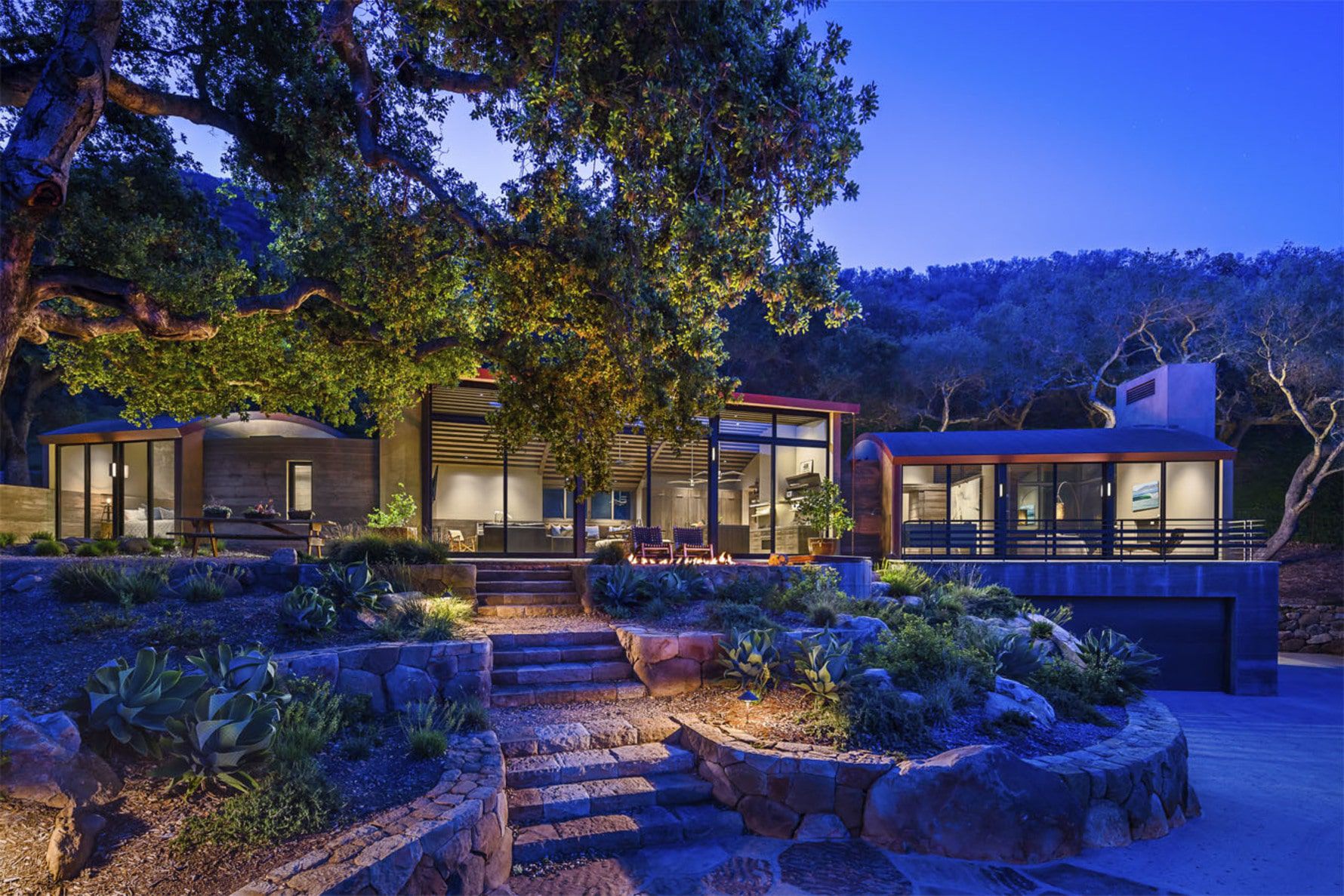 Ricon-Ranch-Glass-House-Stone-Walls