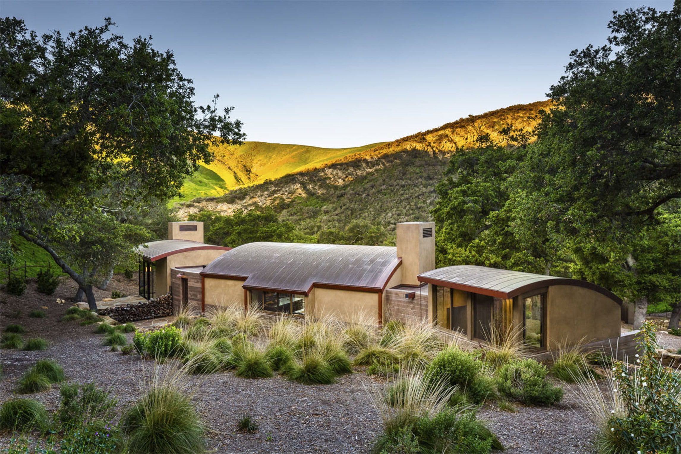 Ricon-Ranch-Copper-Roofing-Plaster-Walls