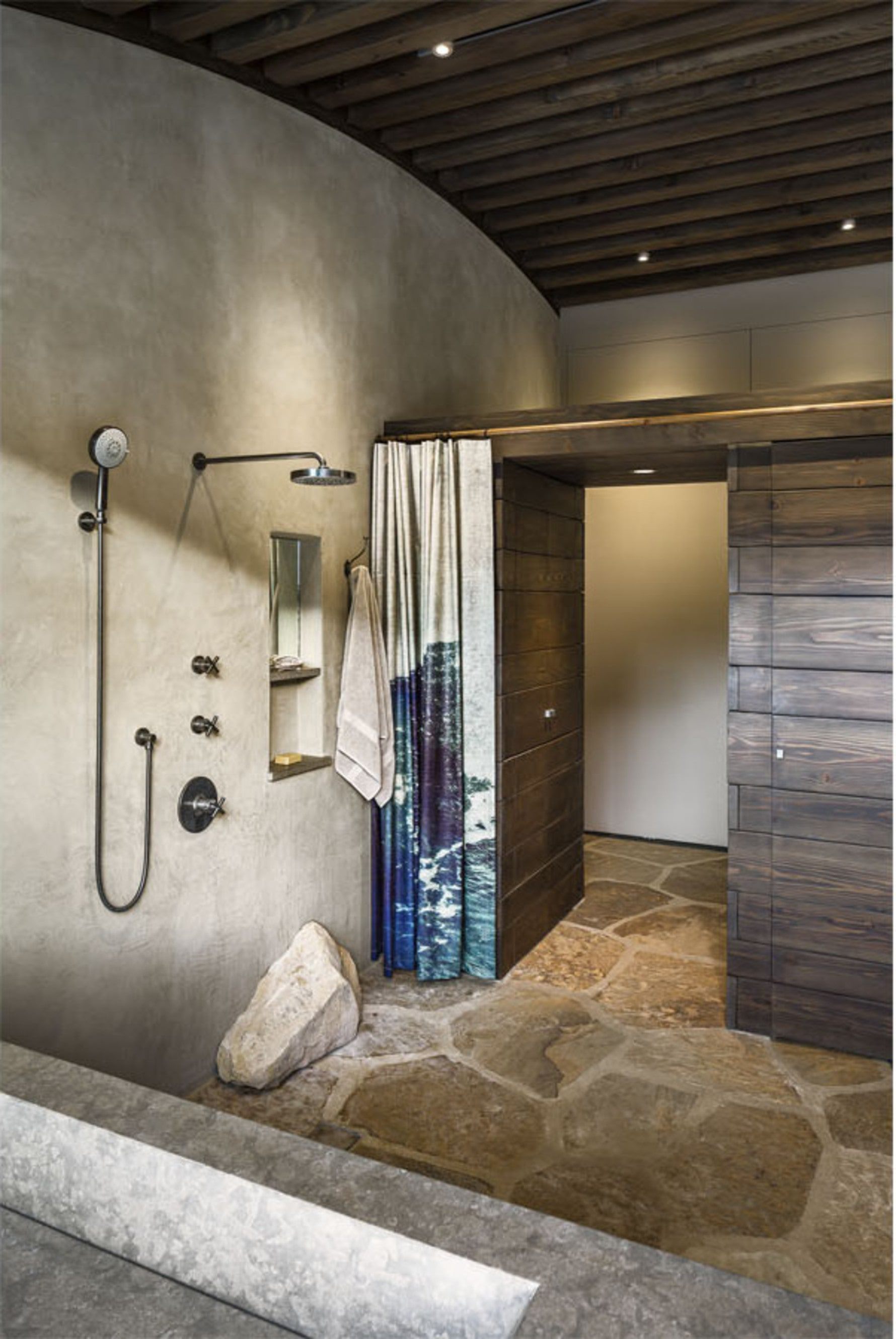 Ricon-Ranch-Bathroom-Stone-Floors