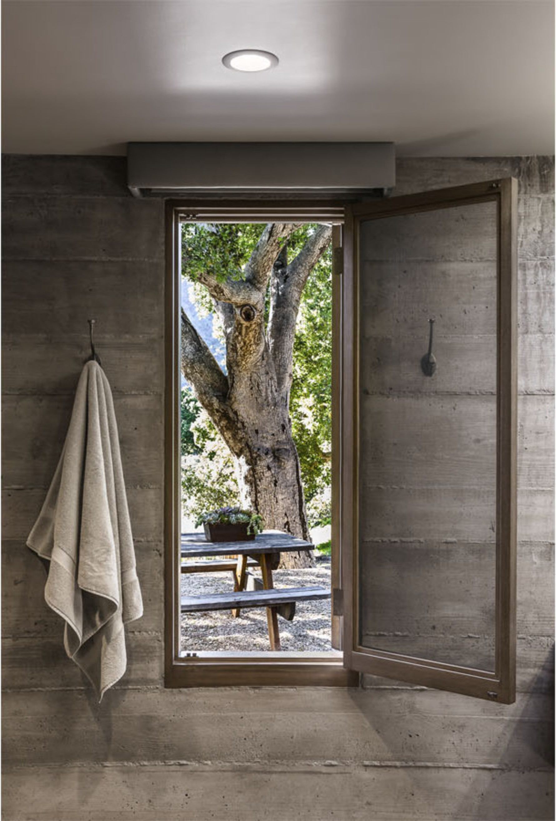 Ricon-Ranch-Board-Form-Concrete-Wall-Metal-Window