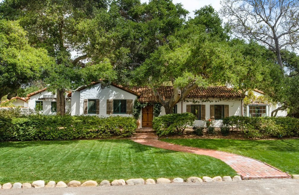 San-Leandro-Residence-Spanish-Colonial-Style-Entry