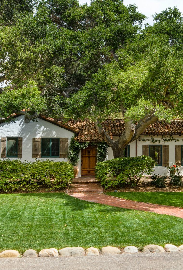 San-Leandro-Residence-Spanish-Colonial-Style-Entry