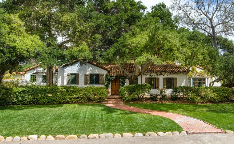 San-Leandro-Residence-Spanish-Colonial-Style-Entry