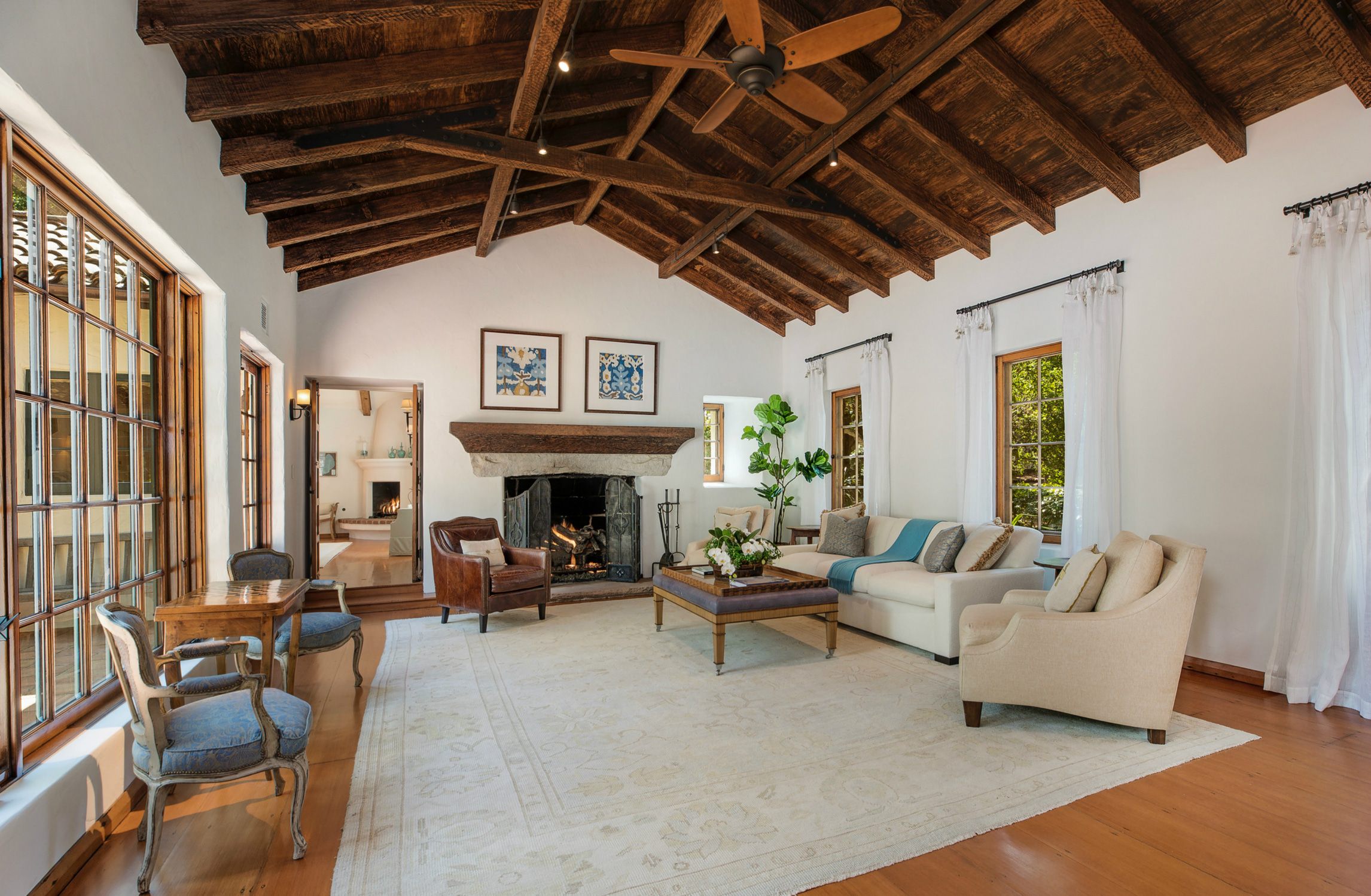 San-Leandro-Residence-Living-Room-Wood-Beam-Ceiling