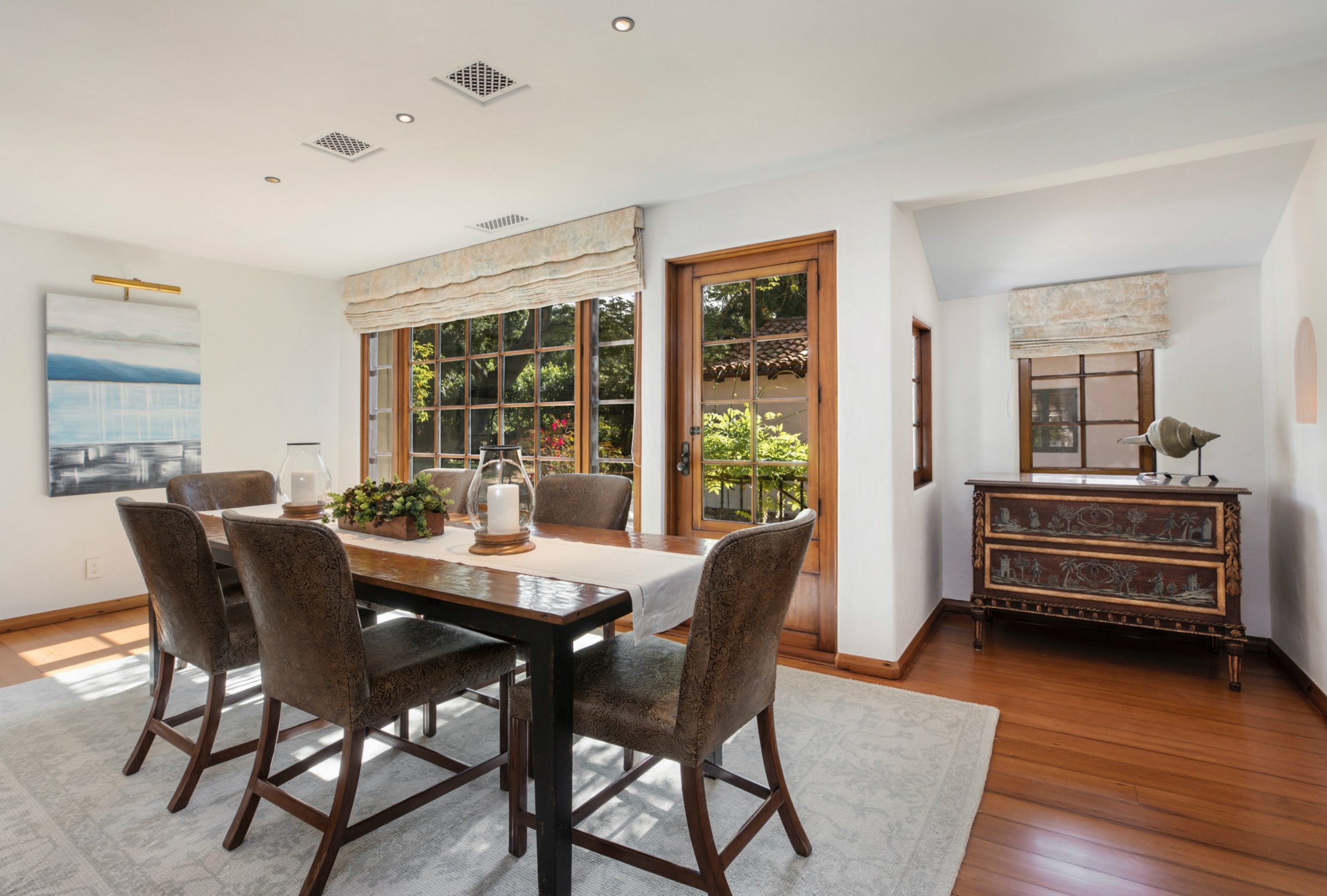 San-Leandro-Residence-Dining-Room