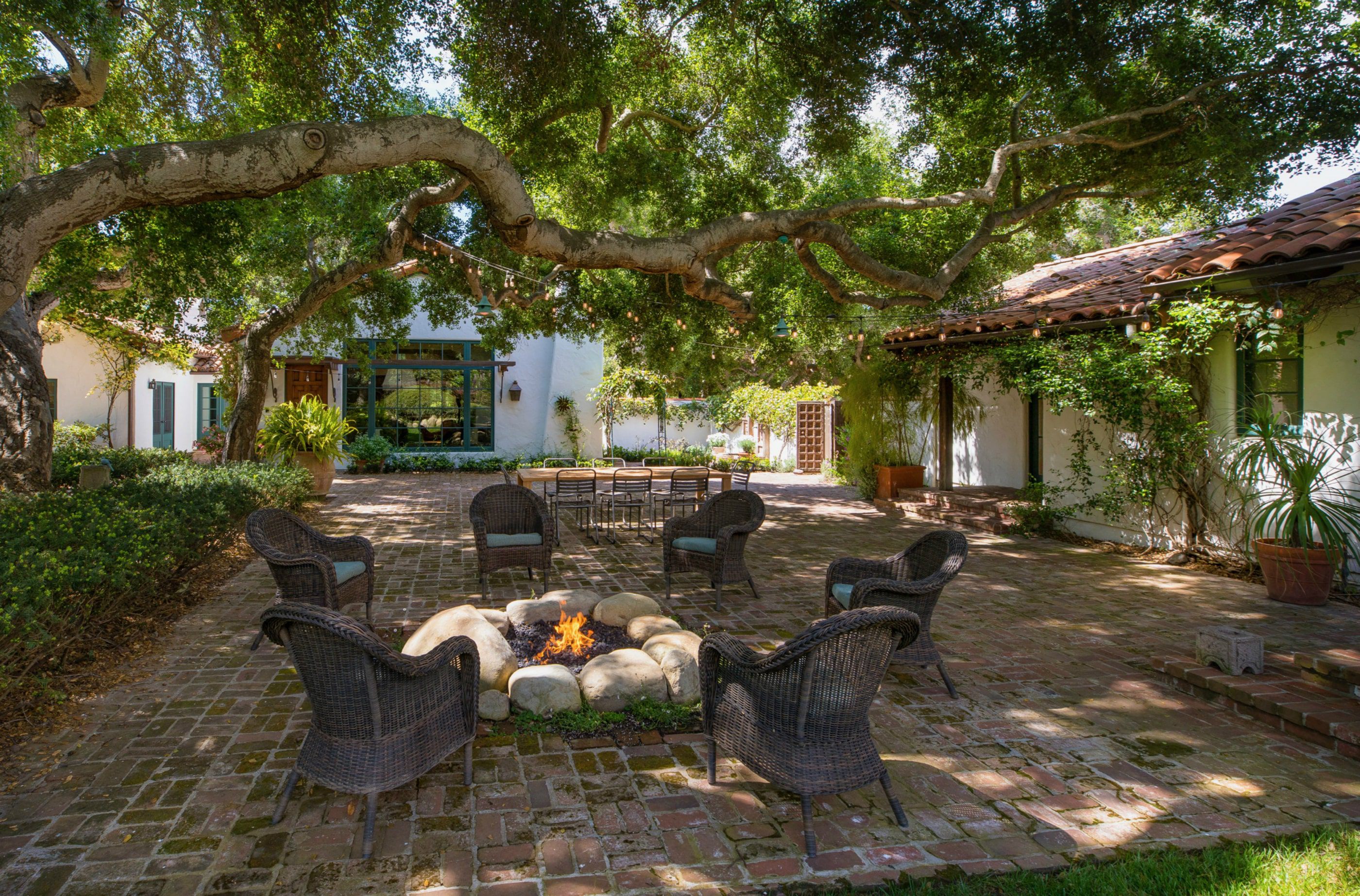 San-Leandro-Residence-Fire-Pit-Outdoor-Patio