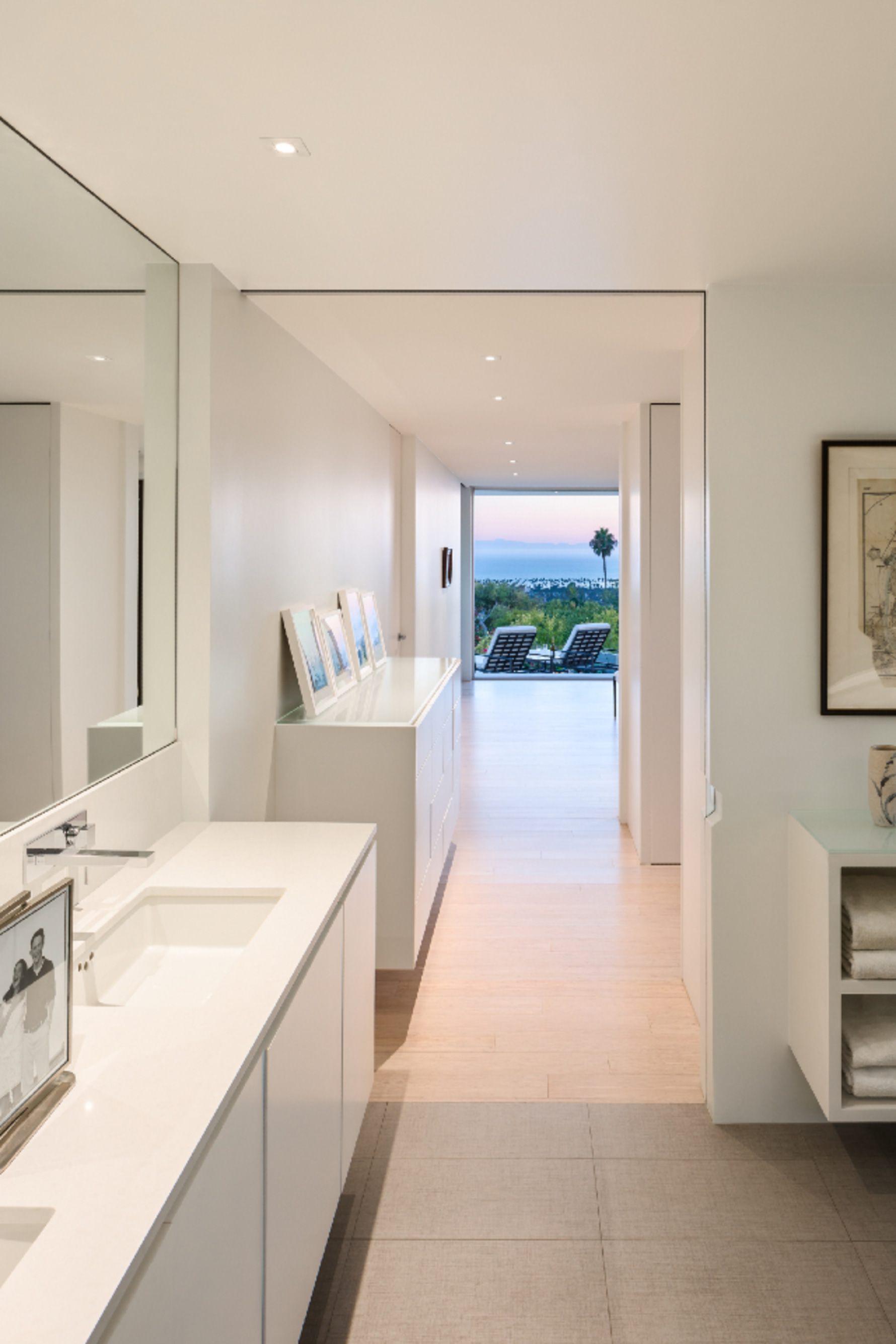 Tucker-Residence-Bathroom-Ocean-View