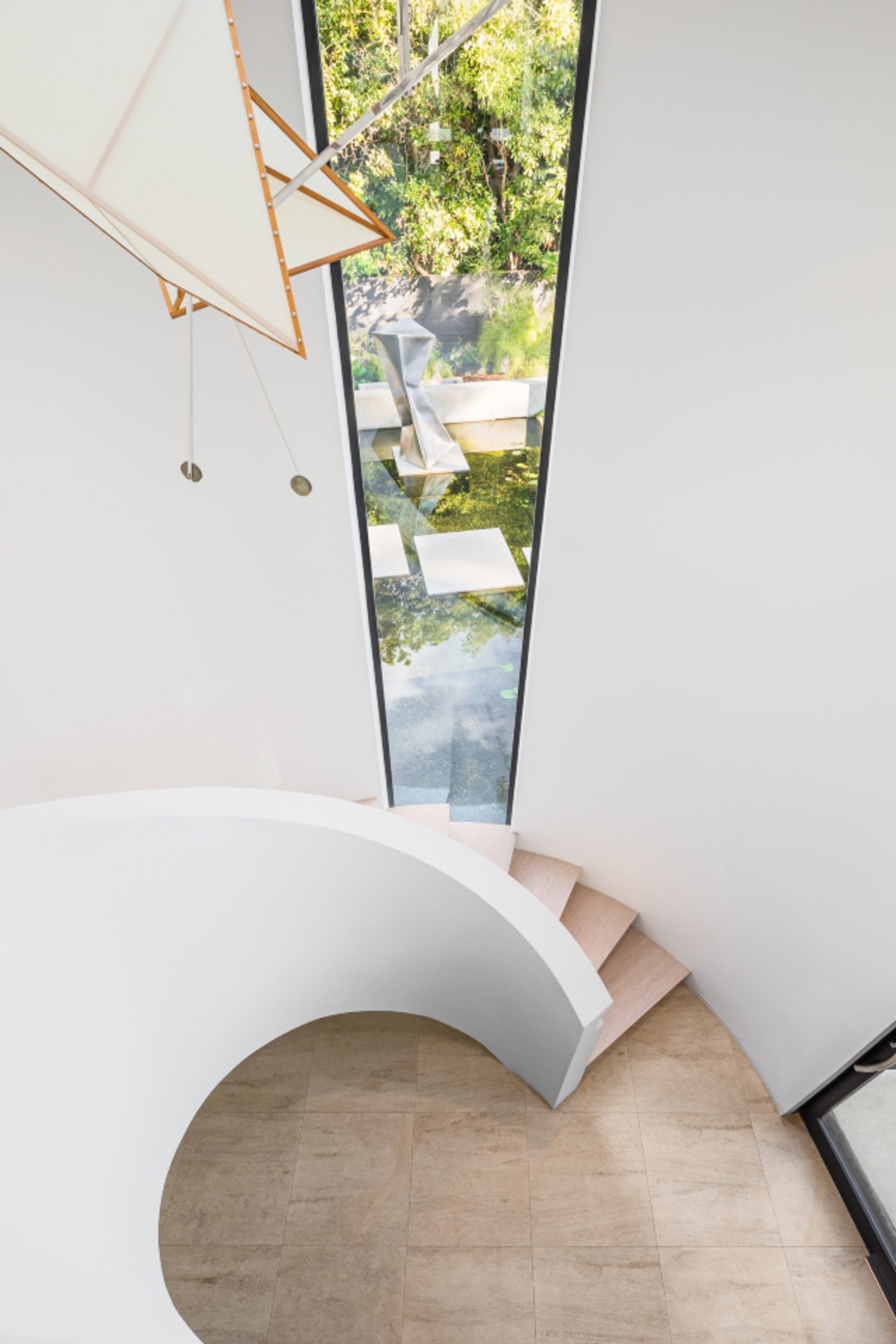 Handtmann-Guesthouse-Circular-Stairway-Winding-Stairway