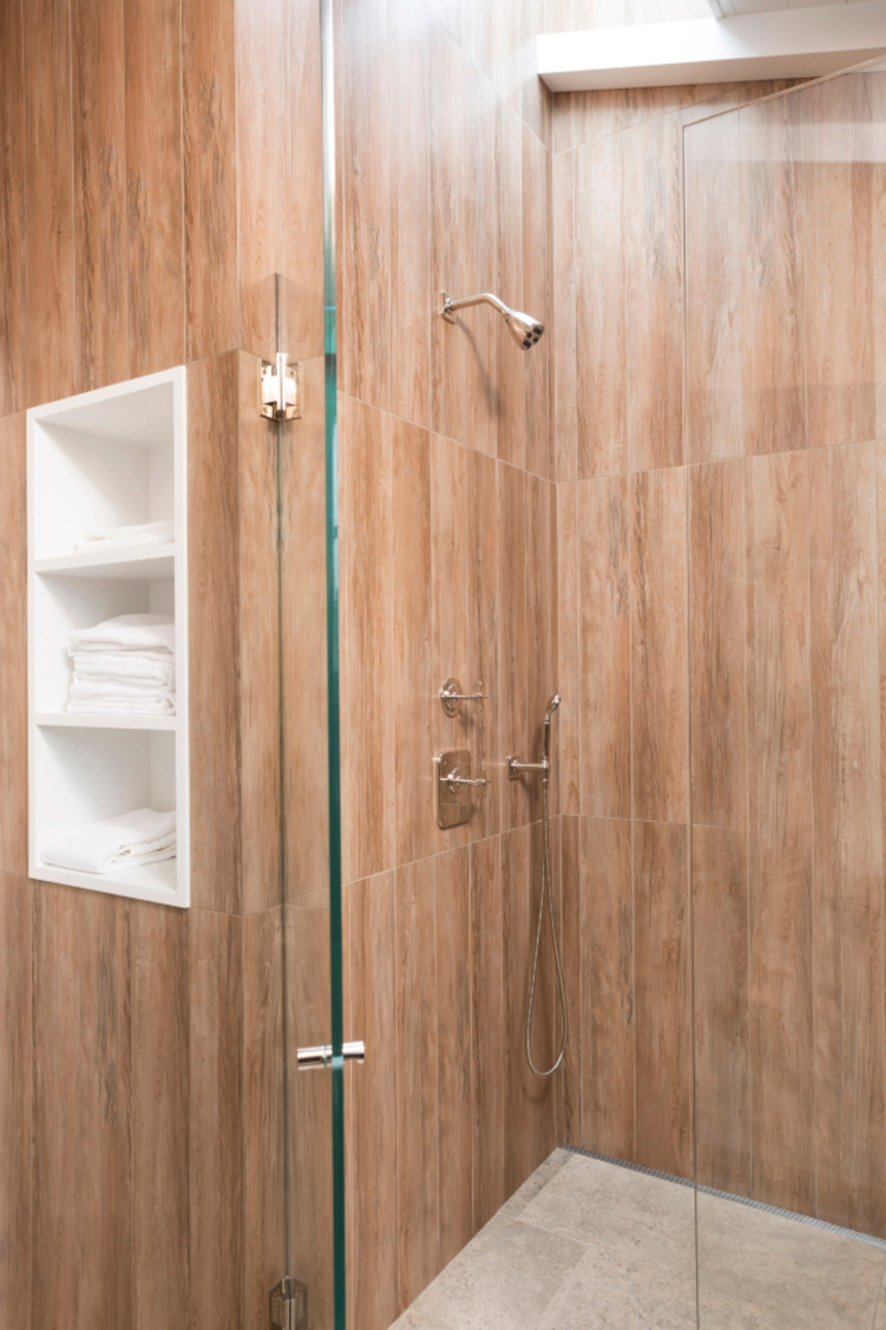 Del-Mar-Beach-House-Shower-Bathroom-Tile