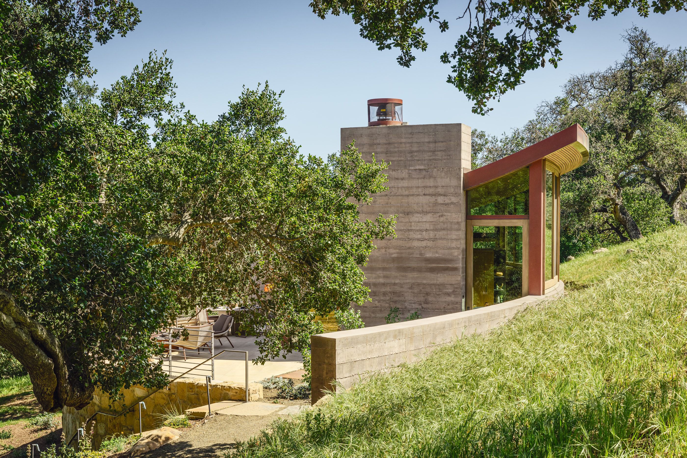 Central-Coast-Guest-House-and-Studio-Guesthouse-Board-Form-Concrete-Wall