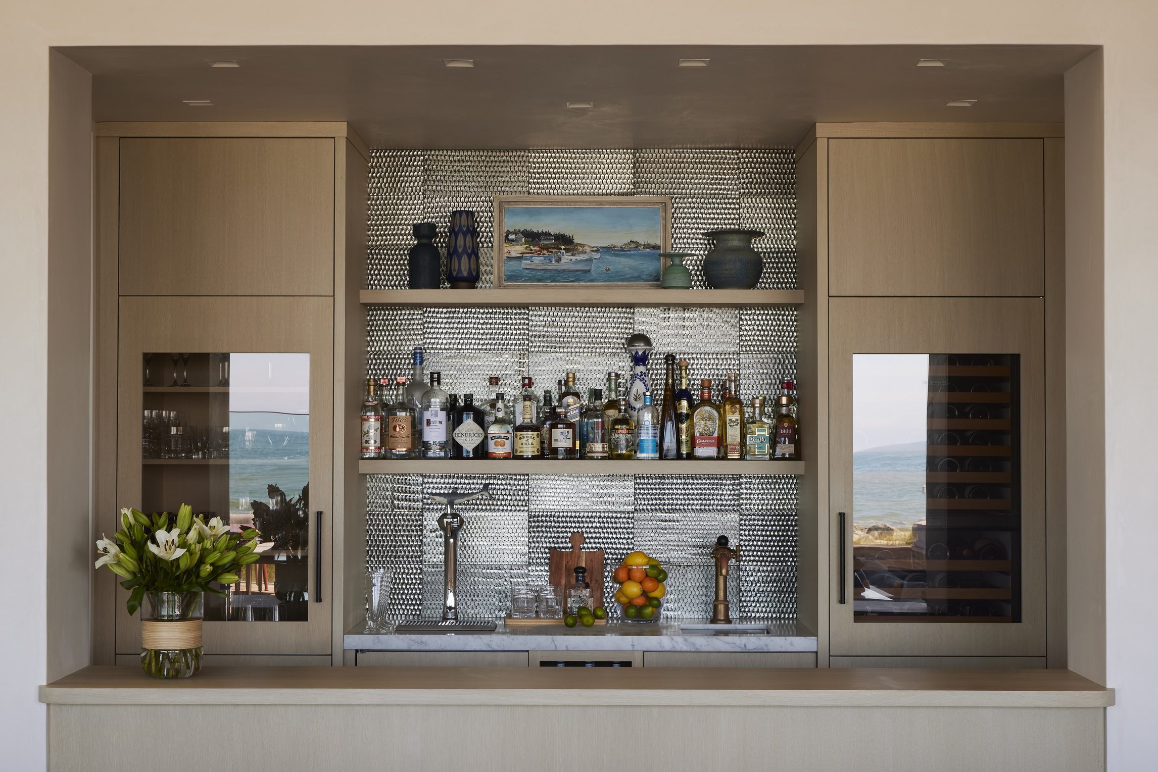 El-Estero-Beach-House-Cocktail-Bar-Shelves