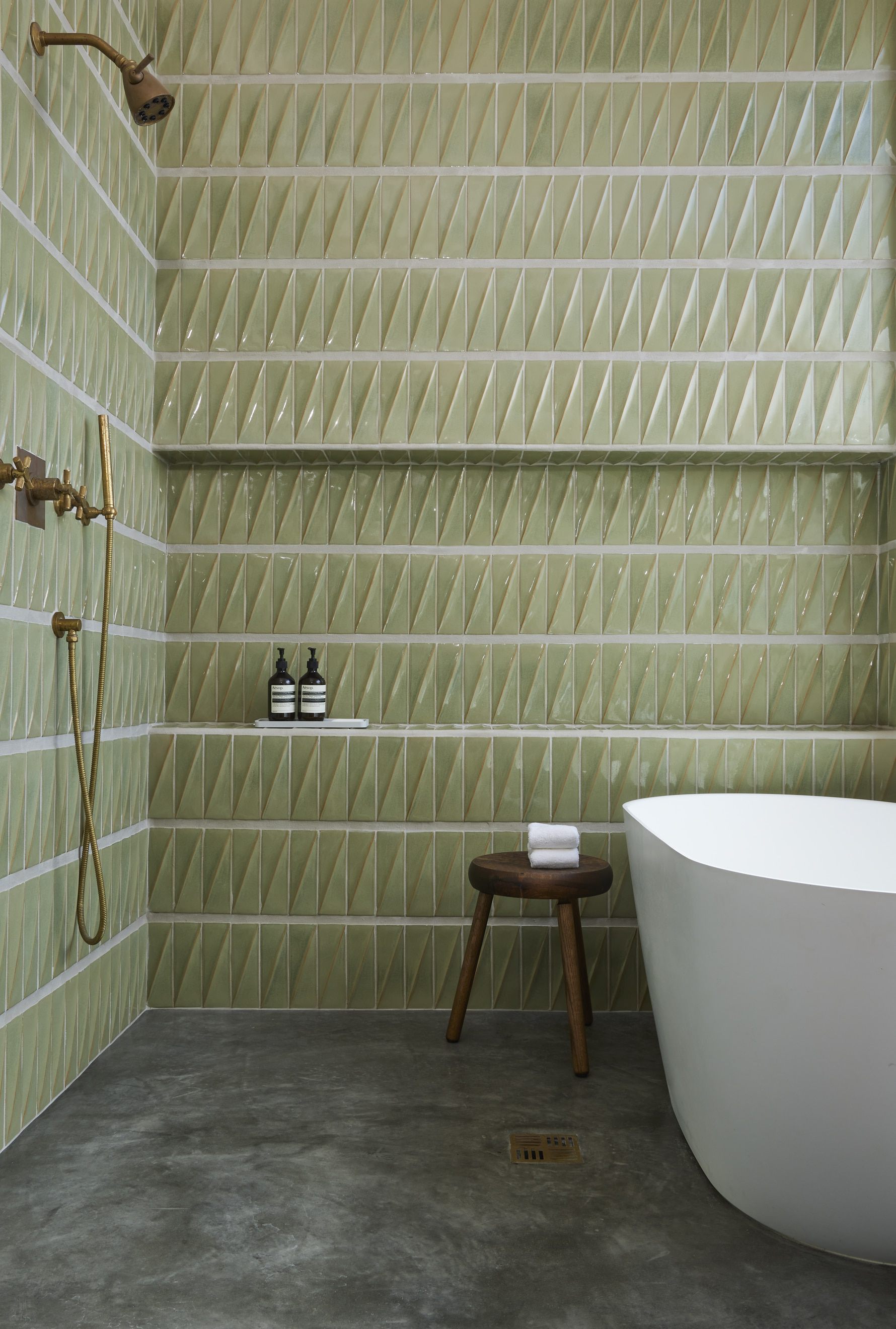 El-Estero-Beach-House-Bathrrom-Tile-Bathtub