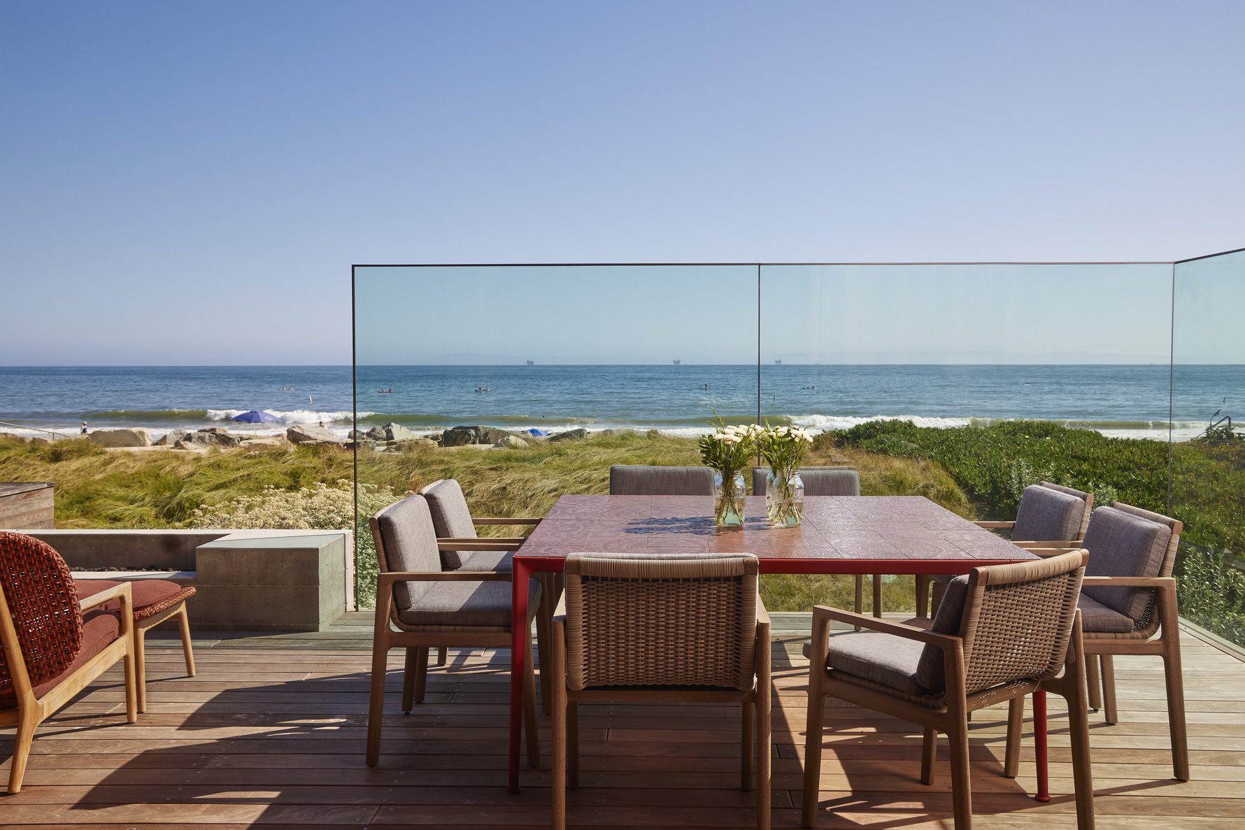 El-Estero-Beach-House-Outdoor-Dining-Wood-Deck