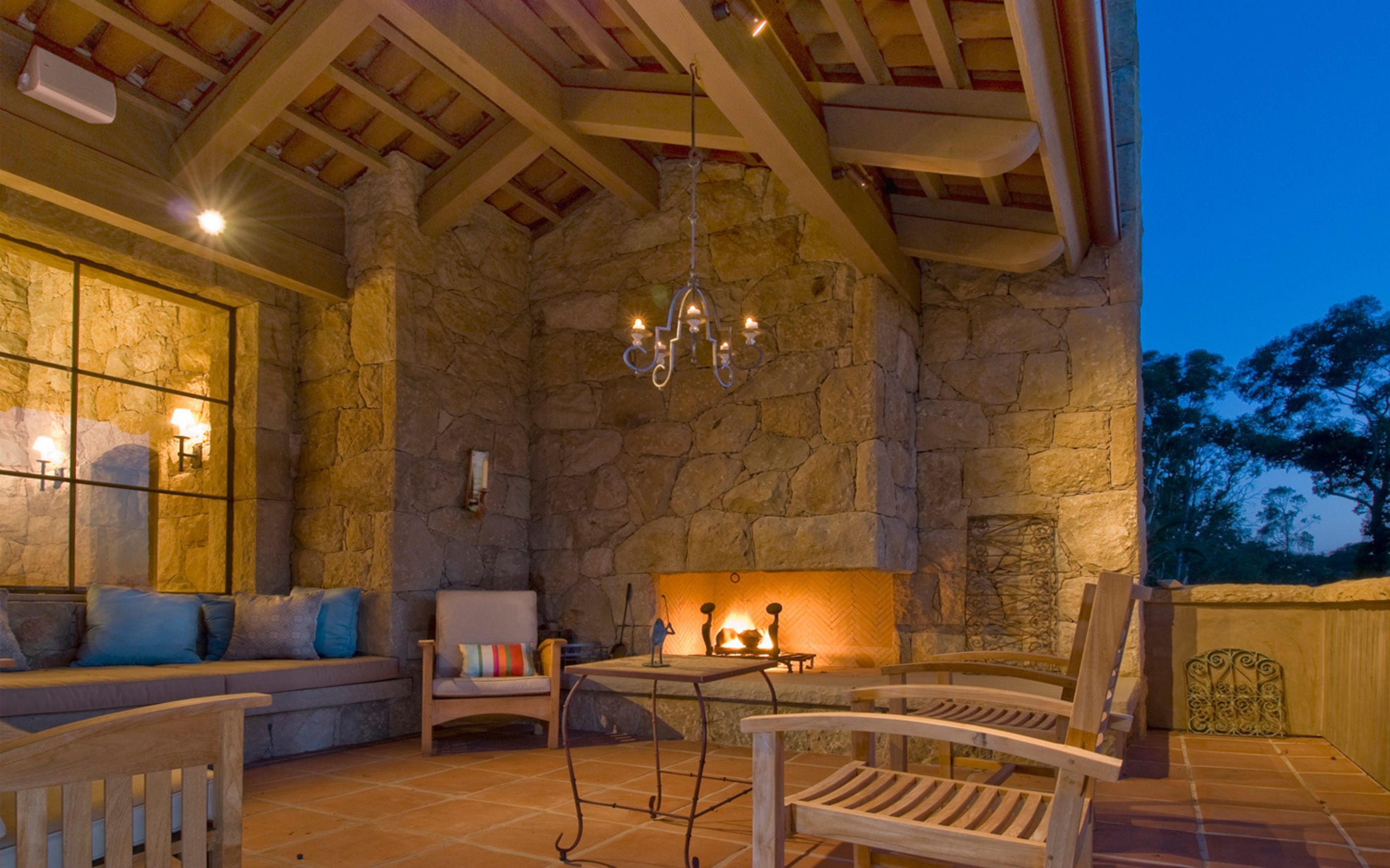 Hedrick-Residence-Outdoor-Fireplace-Stone-Walls