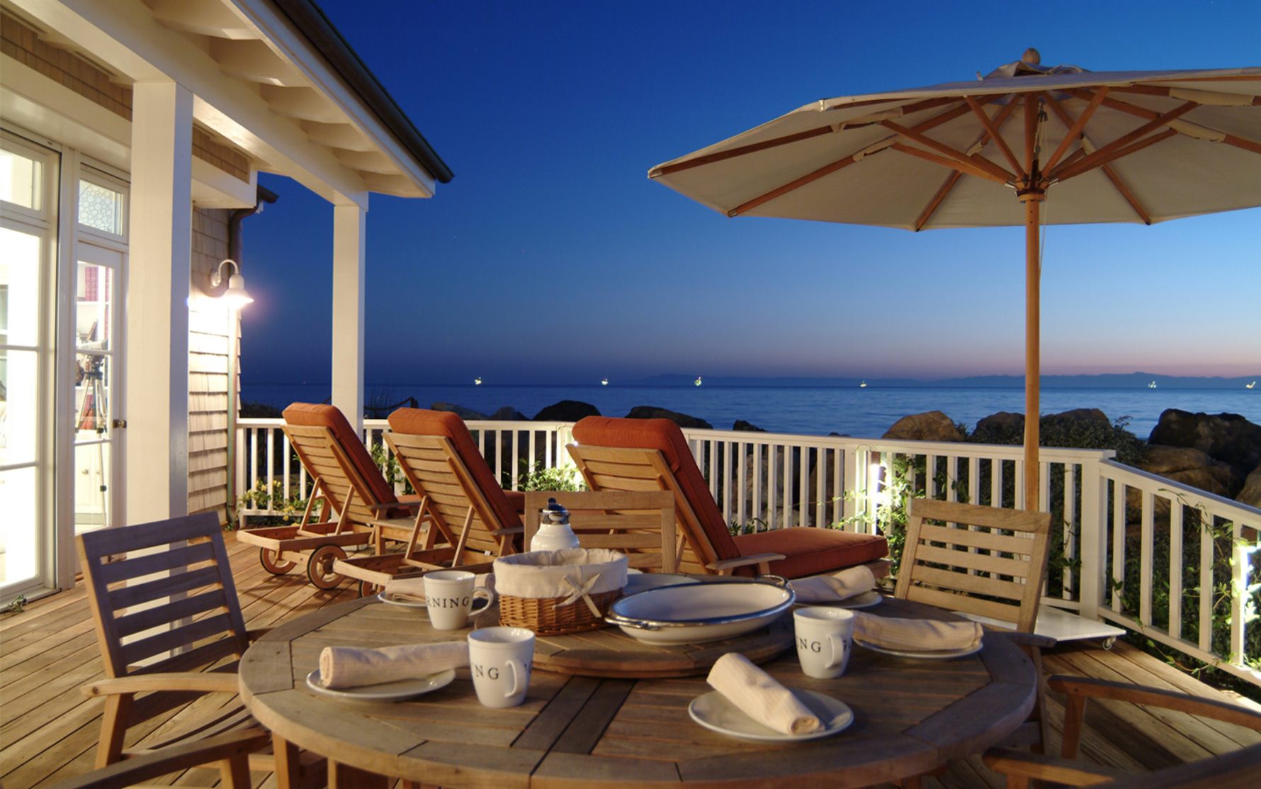 Reisenbach-Residence-ocean-view-Outdoor-Dining