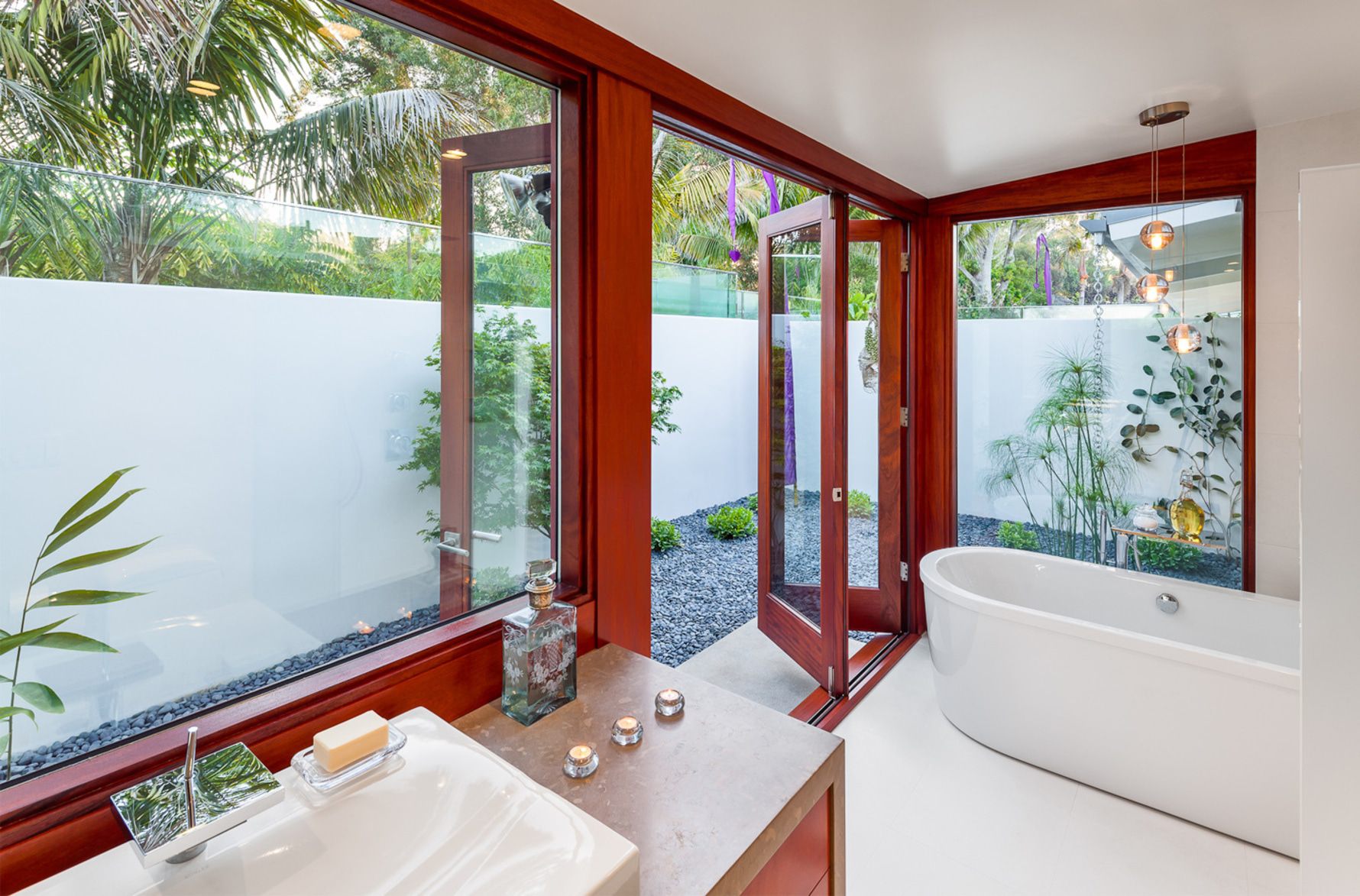 Butterfly-Beach-Villa-Bathroom-Private-Garden