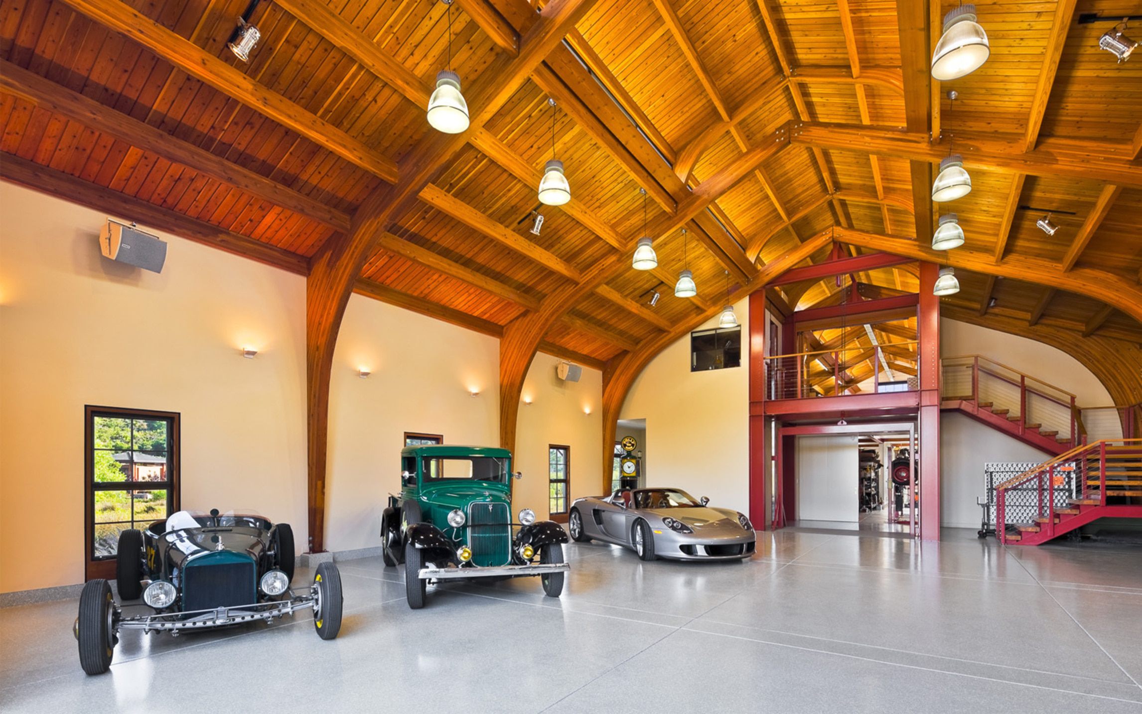 Eckford-Barn-Garage-Glulam-Wood-Beams