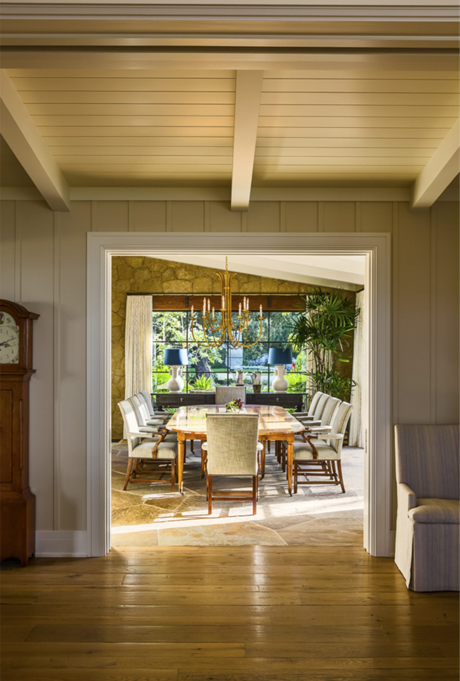 Santa-Barbara-Beach-Residence-Dining-Room-Stone-Wall