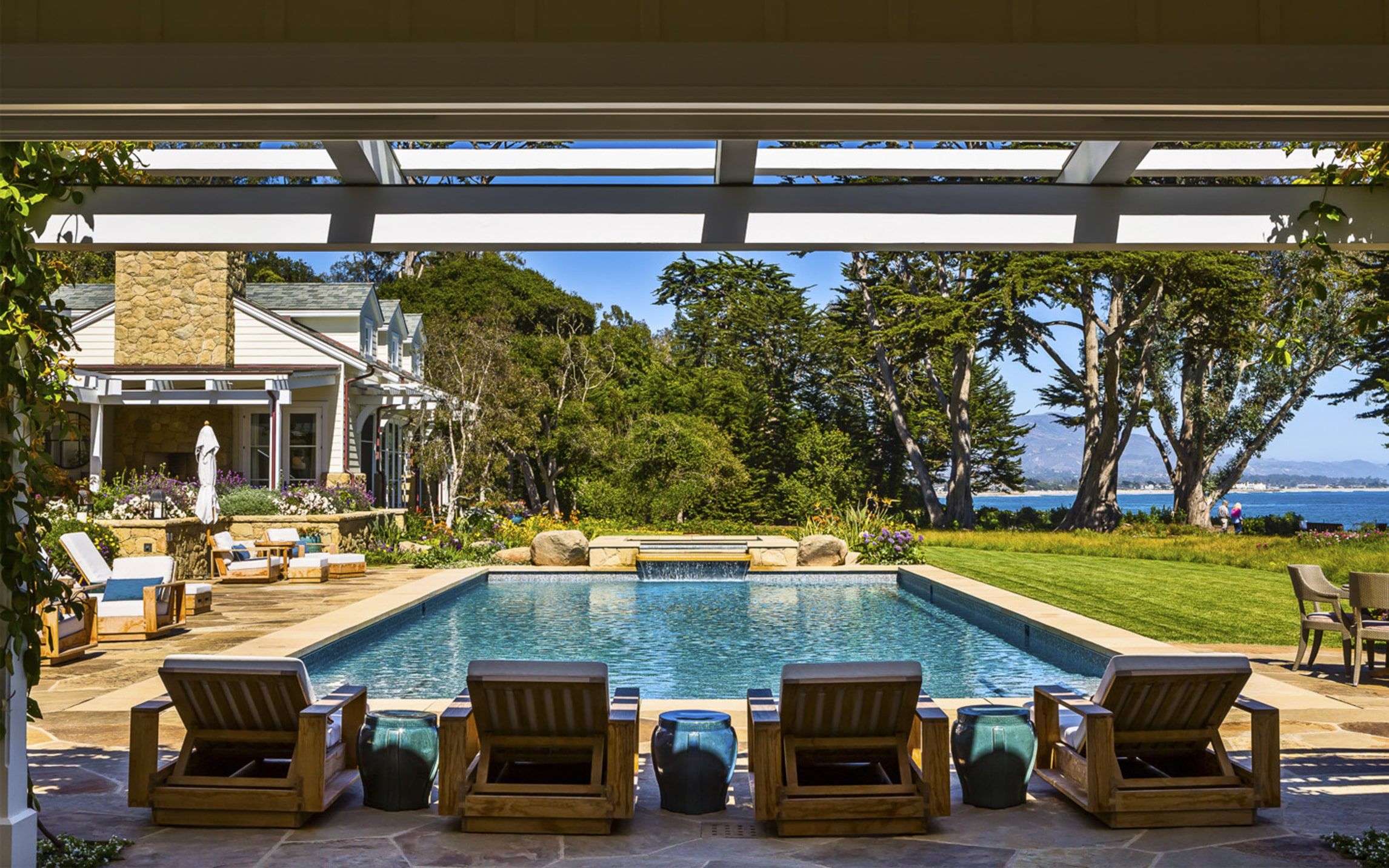 Santa-Barbara-Beach-Residence-Pool-Trellis