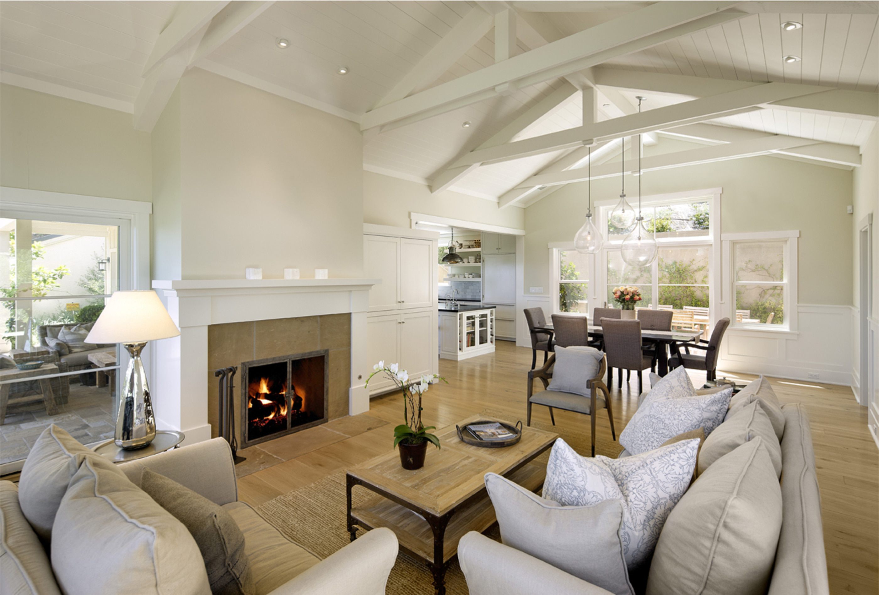 East-Mountain-Residence-Living-Room-Fireplace